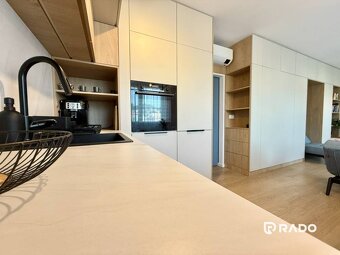 RADO I Dizajnový 2-izbový byt s balkónom 50 m² I Žabotova - 5