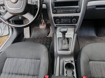 Škoda Octavia Combi 1.6 TDI, Automat DSG-7 Elegance - 5