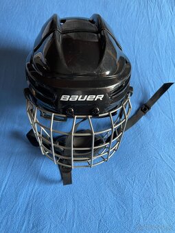 Hokejova výstroj a prilba - 5