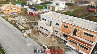 Novostavba 5-izbového rodinného domu (RD1) na pozemku 378 m2 - 5