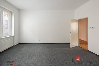 Predaj 3 izbový byt v centre Piešťan 106m2 + pivnica 13m2 - 5