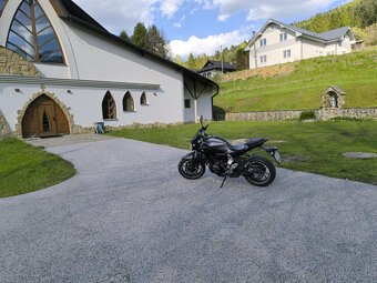 yamaha mt 07 - 5