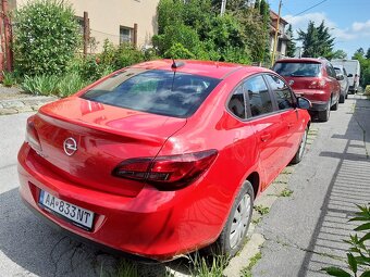 Opel Astra 1.6 - 5