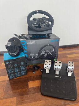 Logitech G920 Driving Force a Logitech Driving Force Shifter - 5
