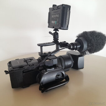 Predám profesionálnu digitálnu videokameru SONY NEX-FS700R - 5