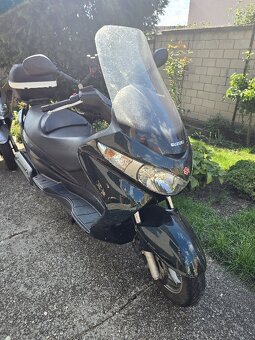 Suzuki Burgman 125 - 5