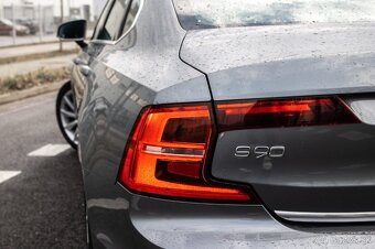 Volvo S90 D4 2.0L Drive-E Momentum A/T8 - 5