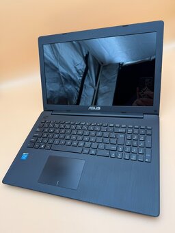 Notebook ASUS X553M / Intel Celeron / 8GB RAM / 120gb SSD - 5