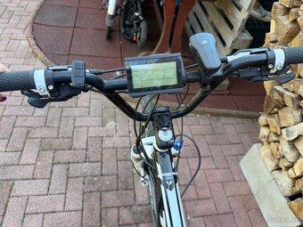 Predám 2 bicykle elektro Trek - 5