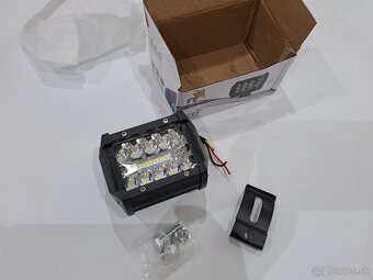 LED Pracovné svetlo 60W Diaľkove + držiaky - 5