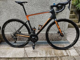 Cestny karbonovy bicykel Giant Defy Advanced 2 - 5