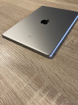 9,7” tablet iPad 6 generácie / 128GB TOP stav - 5