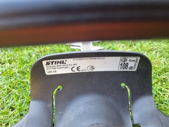 Noznice na zivy plot - Plotostrih Stihl HS45 - 5