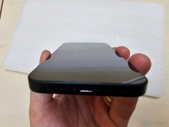 Apple iPhone 13 128GB Midnight - 3 mesačný, bez škrabanca - 5
