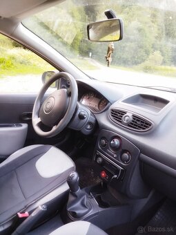Renault clio - 5