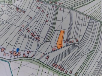 Záhrada vhodná na stavbu chaty Levice-Krížný vrch - 5