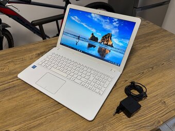 Asus  Notebook/4GB RAM DDR4/1TB SSHD/Intel HD 2GB Grafika - 5