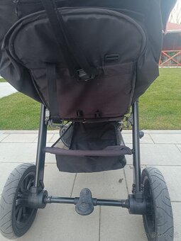 Kočiar pettie and Mars Street - 5