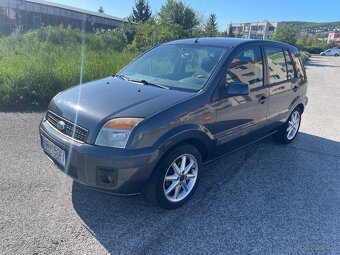 Fusion 1,4 benzín, kúp. v SR, 1.majiteľ, rv 2008 - 5
