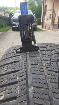 Zimné pneumatiky + elektróny 5x114,3 r17. - 5