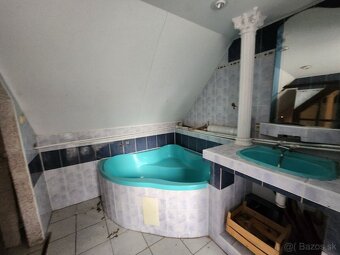 Na predaj starší rodinný dom, pozemok 246 m2, Zliechov. - 5