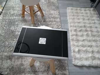 15.6" HP 15/ AMD 2x3.4GHz /8GB RAM/ 256GB SSD/ AMD Grafika - 5