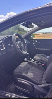 Kia ceed sw - 5