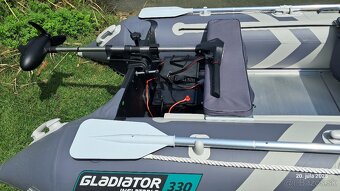Nafukovací čln Gladiator C 330 Al s elektomotorom a prívesom - 5