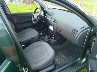 Skoda Fabia 1.4 - 5