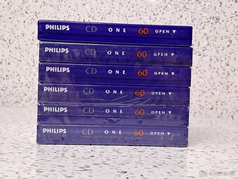 6x NOVÉ ZABALENÉ KAZETY Philips - 5