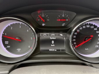 Opel Insignia sports tourer - 5