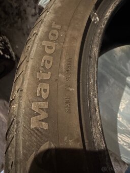 Letné pneu 245/40 r19 - 5