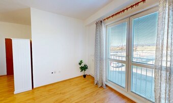 REZERVOVANÉ menší 2 izb.byt s balkónom 40m2 - 5