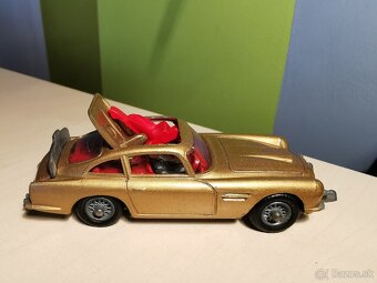 Corgi toys Aston Martin DB4 James Bond - 5