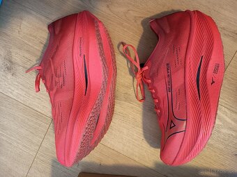 Bežecké karbónové špeciály MIZUNO Rebellion PRO 2 veľ.42.5 - 5