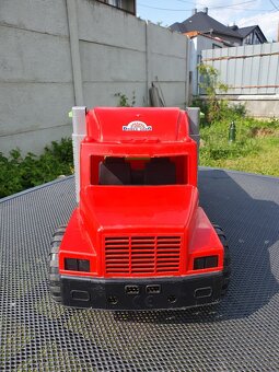 Veľké auto do piesku ako Tatra - 5