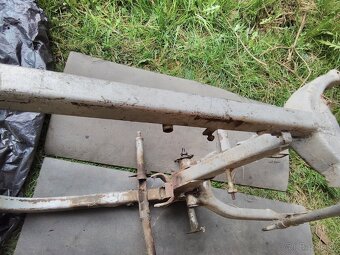 Jawa 250 353 CZ 250 559 panelka,kyvacka - 5