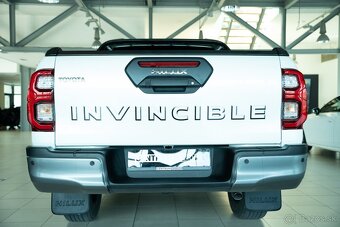 Toyota Hilux DC 2.8 I D-4D Invincible Sport 4x4 A/T - 5