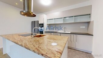 Bývanie na Malackej ceste s parkovacím miestom v cene Bývaj - 5