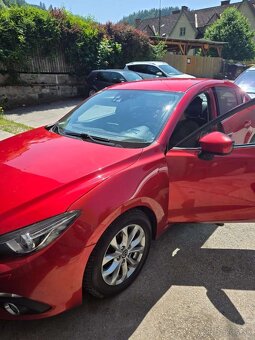 Mazda3 typ BM rok 2015 2.2 diesel sedan bordová - 5