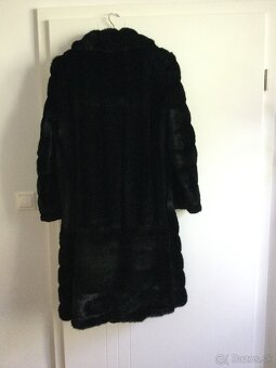 Čierny dámsky kožuch - 5