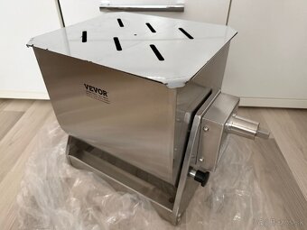 Rucna miesacka masa na klobasy 20L 10kg - 5