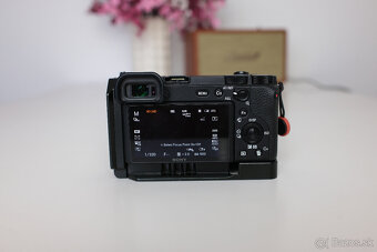 Sony A6600 telo + príslušenstvo - 5
