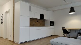 Kompletne zariadený 2 izbový byt - 5