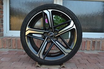 5x112 R19 Letna sada Org. Audi A4 b9 / b8 + 255/35 R19 pneu - 5