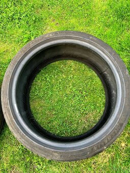 225/40 R18 - 5