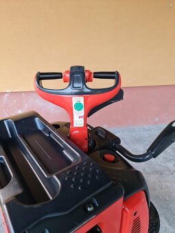 Predám ručne vedený elektrický paletový vozík LINDE -T20 - 5