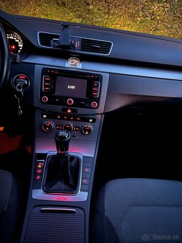 Volkswagen Passat - 5