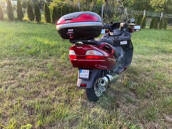 Predám Suzuki Burgman 650 executive - 5