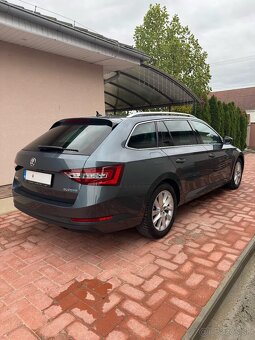 Škoda Superb Combi - 5